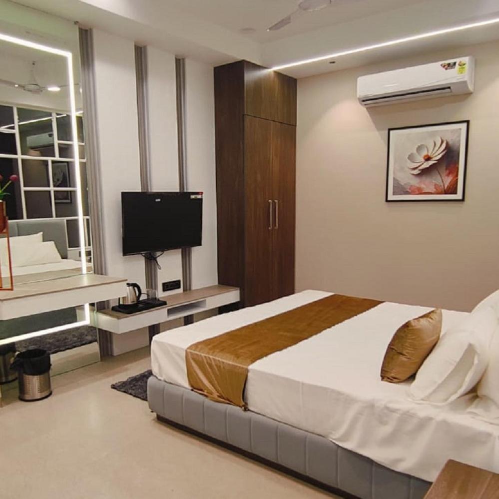 The Meera Hotel Ujjain Dış mekan fotoğraf