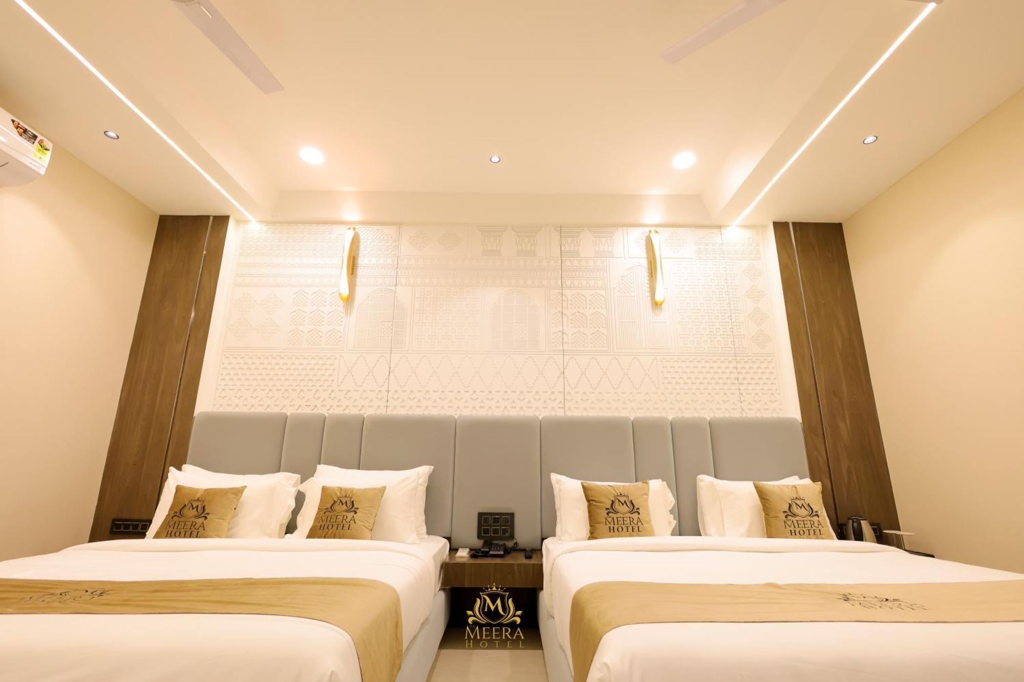 The Meera Hotel Ujjain Dış mekan fotoğraf