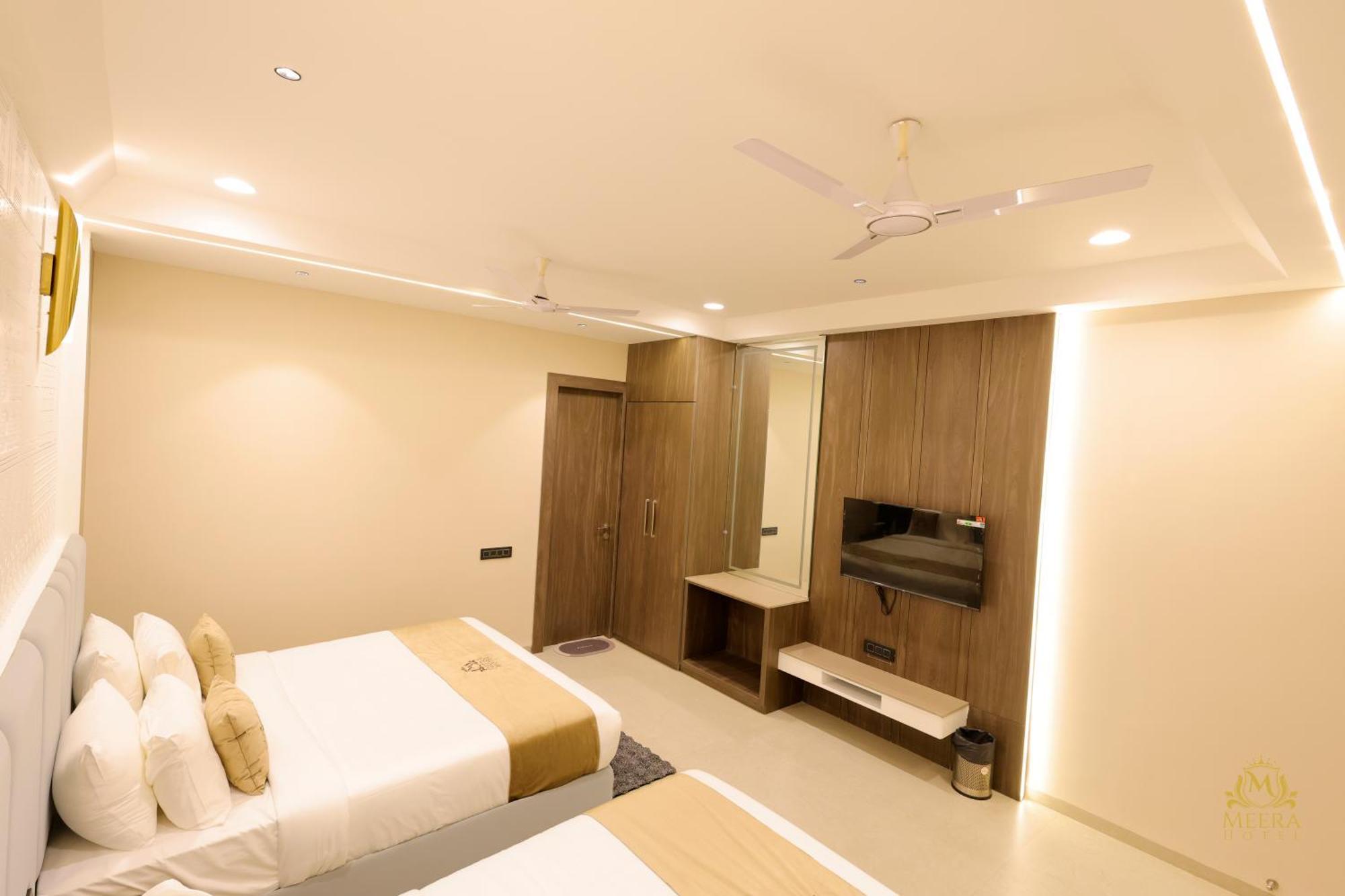 The Meera Hotel Ujjain Dış mekan fotoğraf