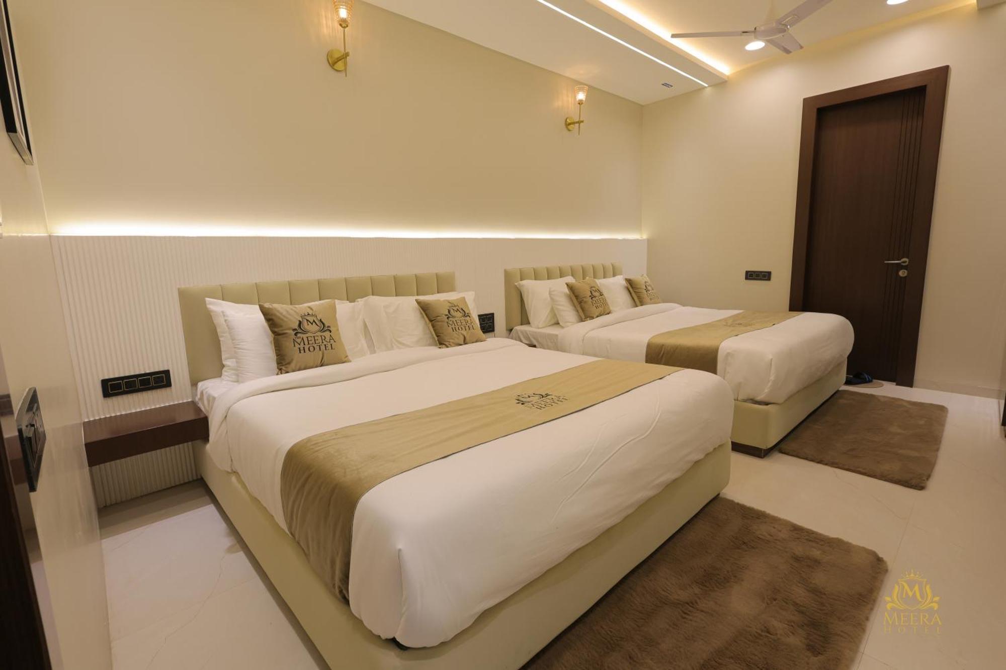 The Meera Hotel Ujjain Dış mekan fotoğraf