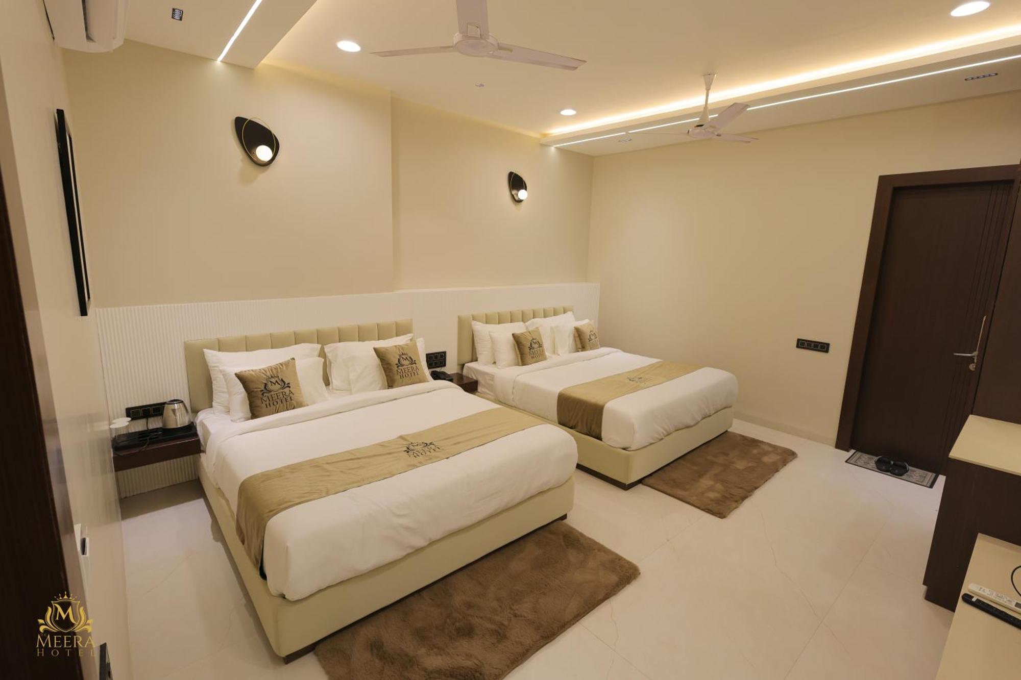 The Meera Hotel Ujjain Dış mekan fotoğraf