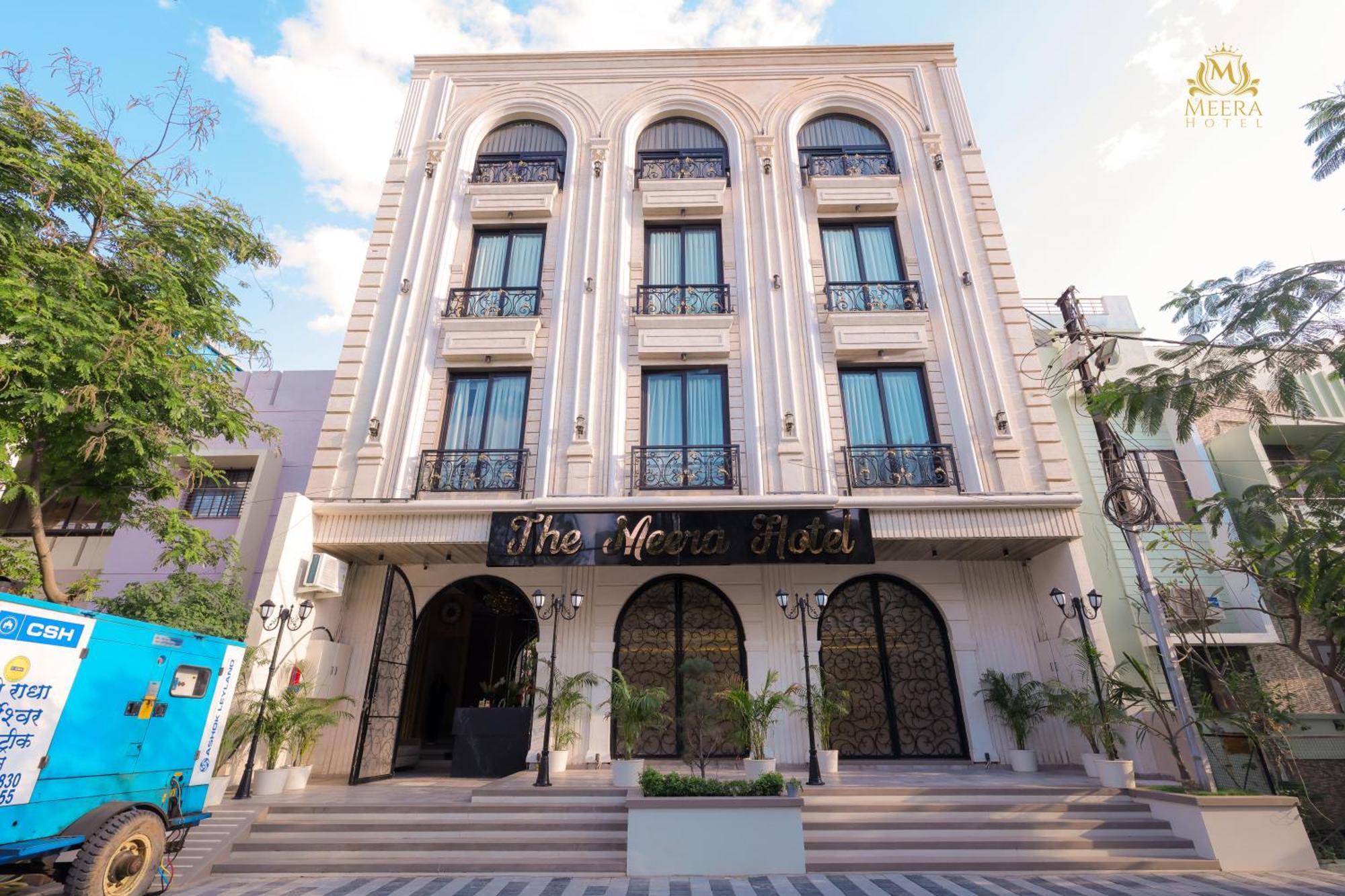 The Meera Hotel Ujjain Dış mekan fotoğraf