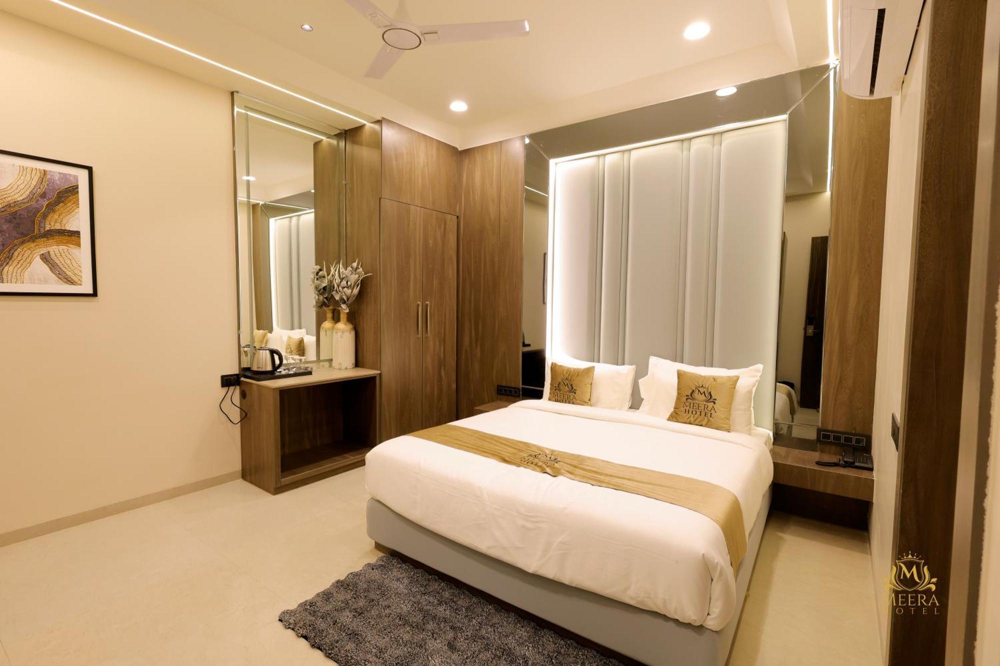 The Meera Hotel Ujjain Dış mekan fotoğraf