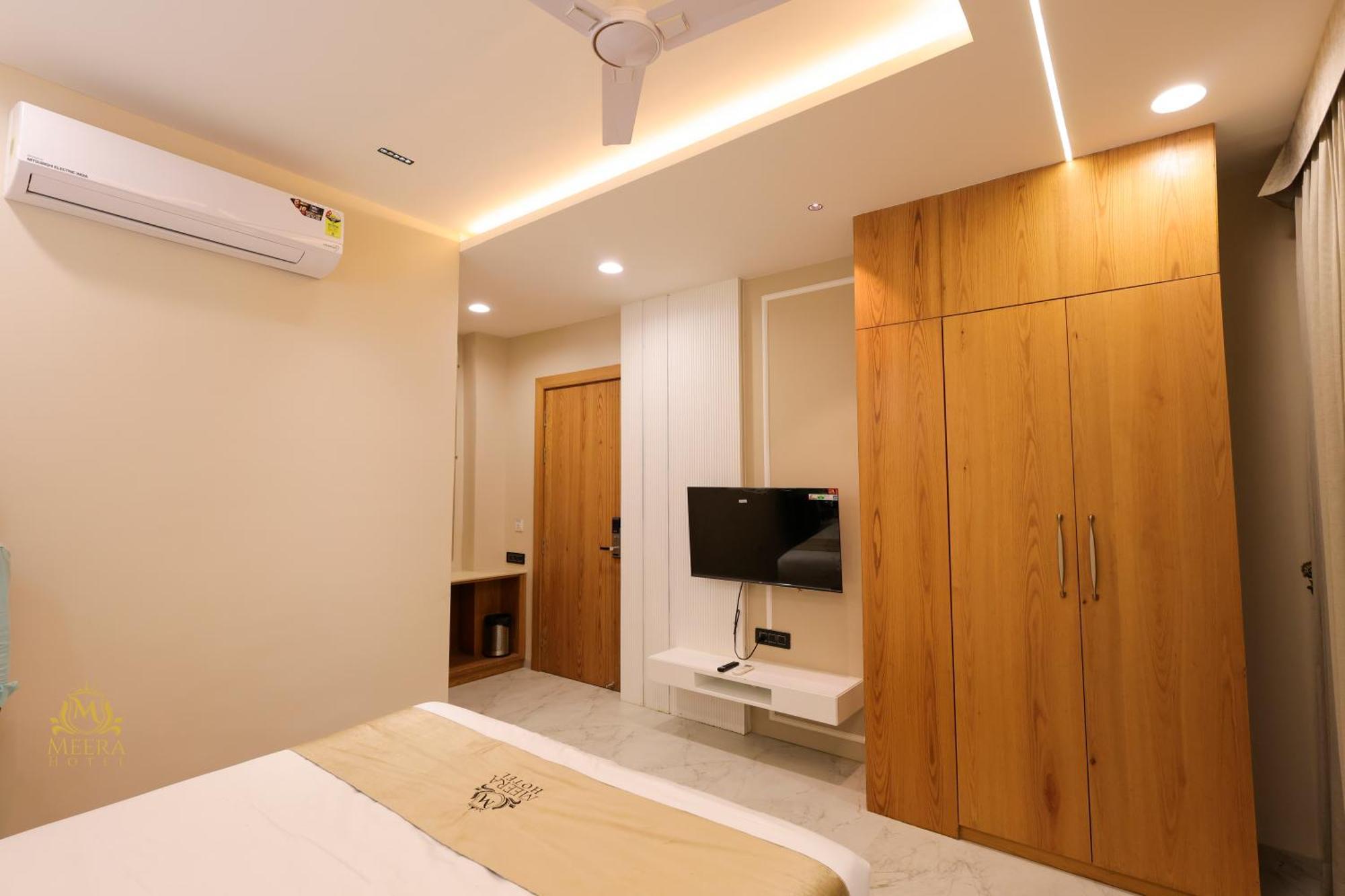 The Meera Hotel Ujjain Dış mekan fotoğraf