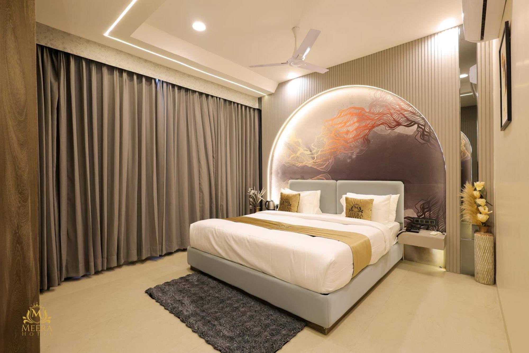 The Meera Hotel Ujjain Dış mekan fotoğraf